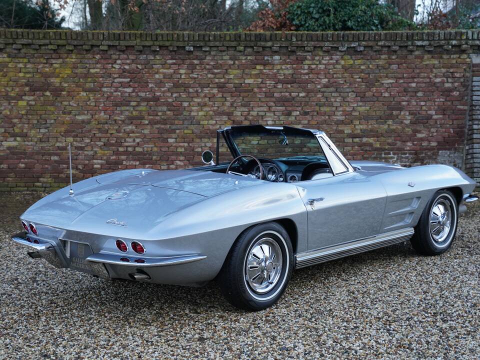 Image 41/50 of Chevrolet Corvette Sting Ray Convertible (1964)