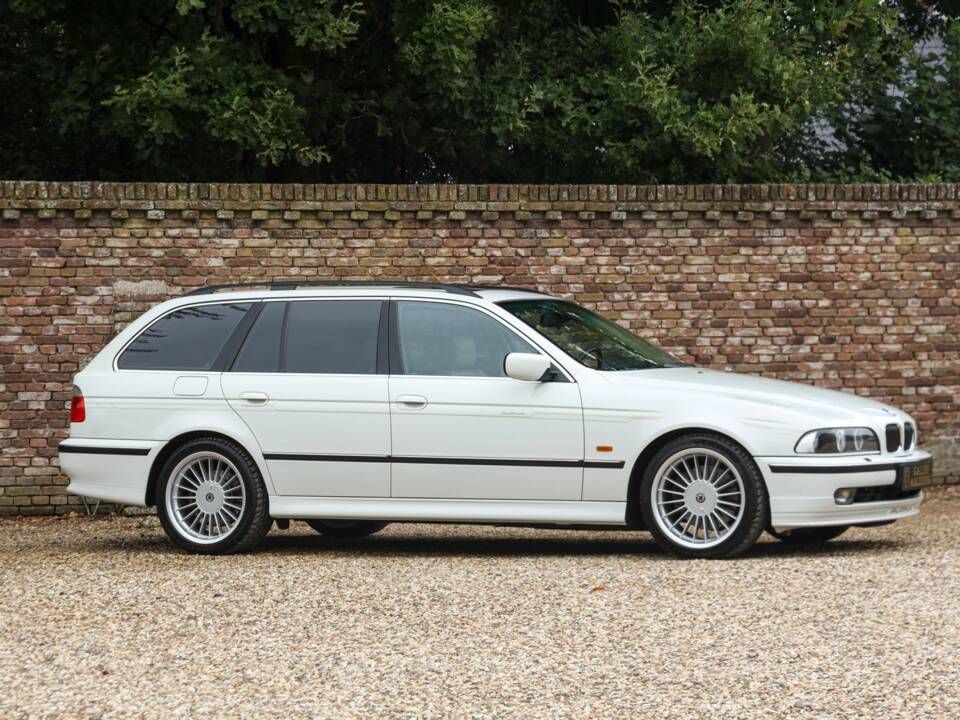 Bild 49/50 von ALPINA B10 V8 Touring (2000)