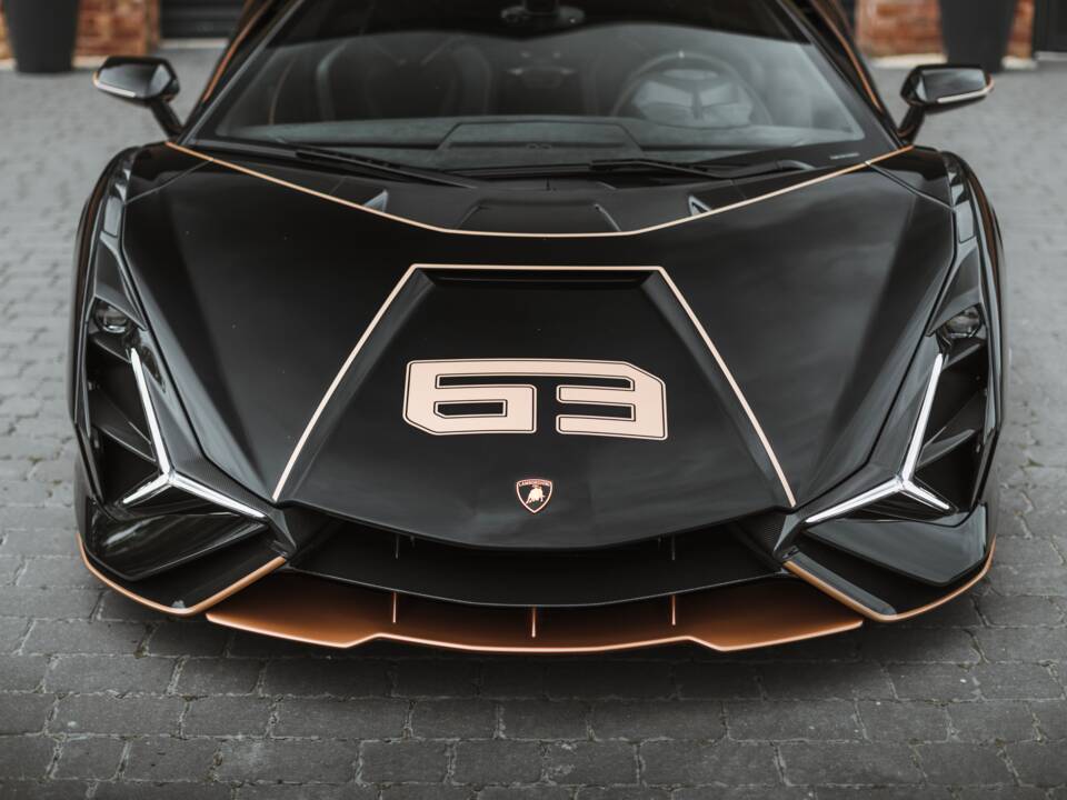 Image 36/68 of Lamborghini Sián FKP 37 (2021)