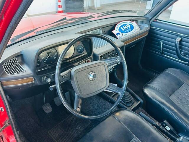 Imagen 10/16 de BMW 520 (1975)
