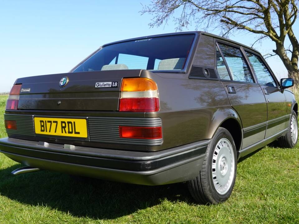 Image 17/20 of Alfa Romeo Giulietta 1.8 (1985)