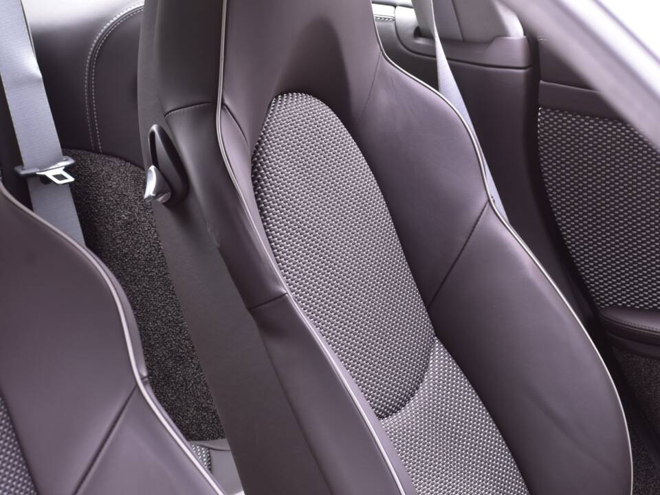 Image 49/50 of Porsche 911 Sport Classic (2010)