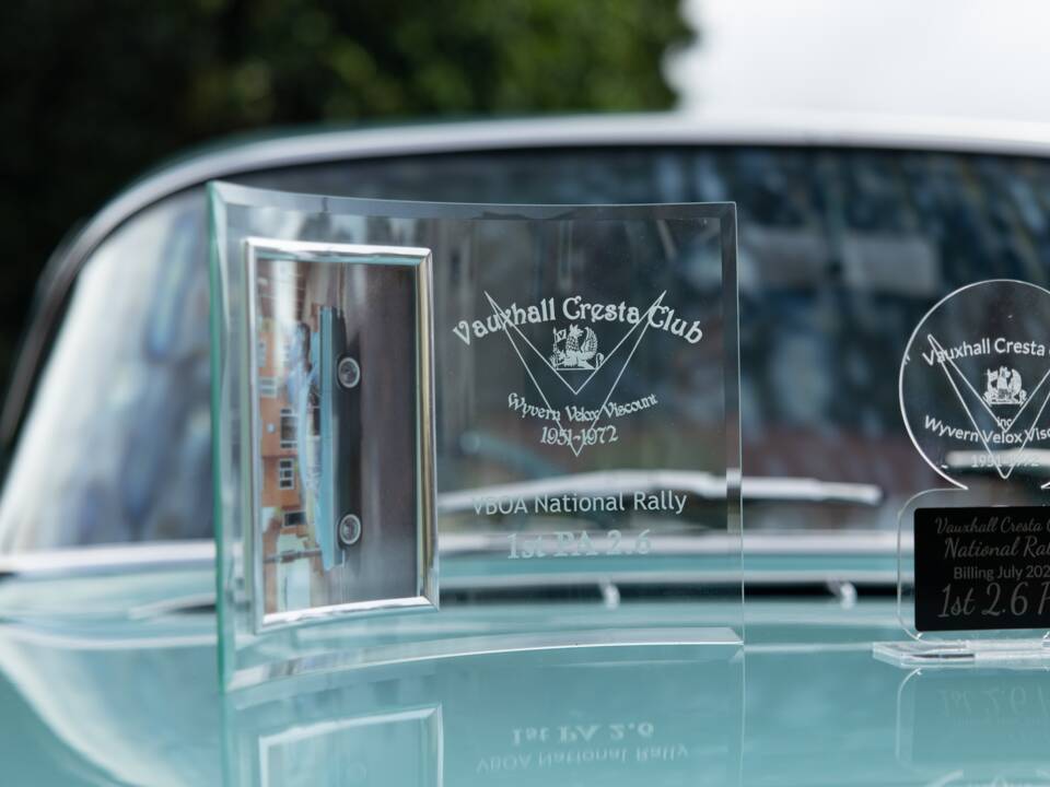 Bild 8/50 von Vauxhall Cresta (1961)