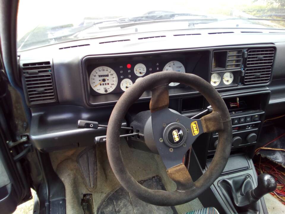 Bild 7/10 von Lancia Delta HF Integrale (1989)