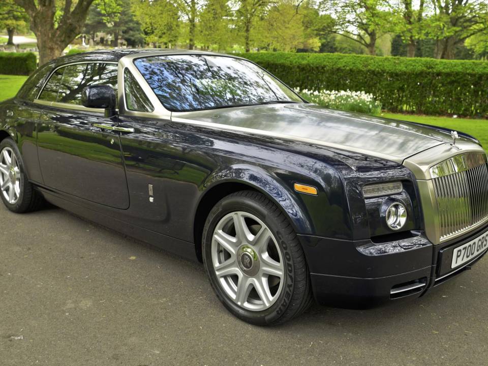 Image 11/50 of Rolls-Royce Phantom Coupé (2012)