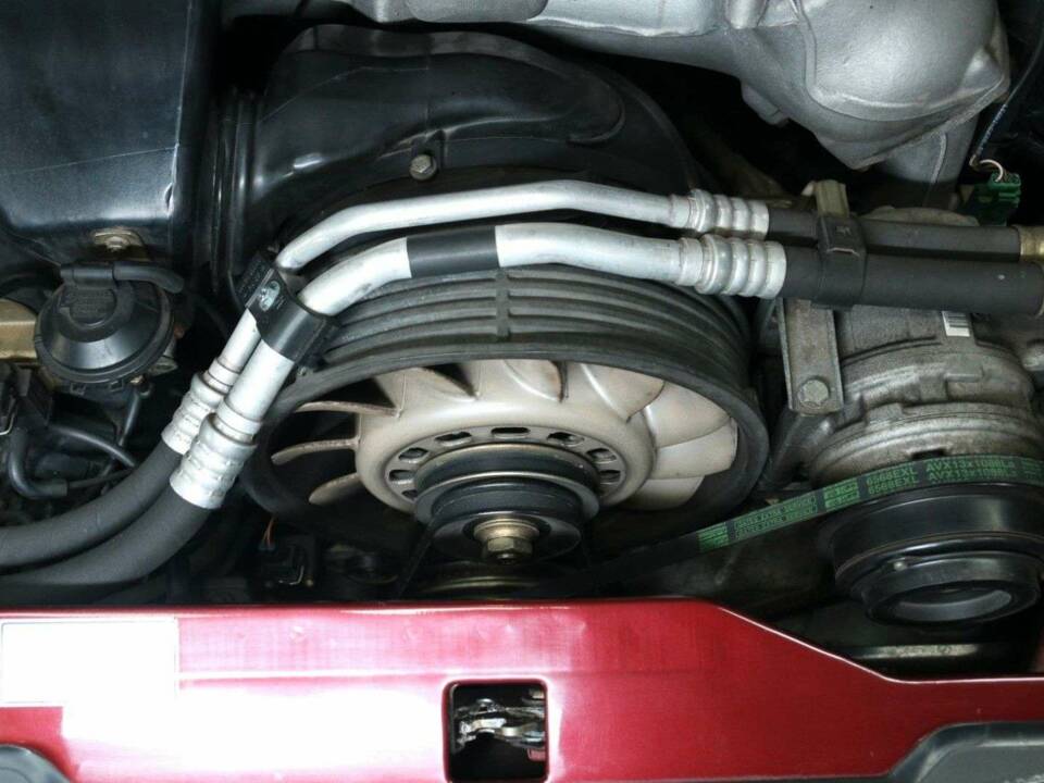 Image 46/50 de Porsche 911 Carrera 4S (1996)