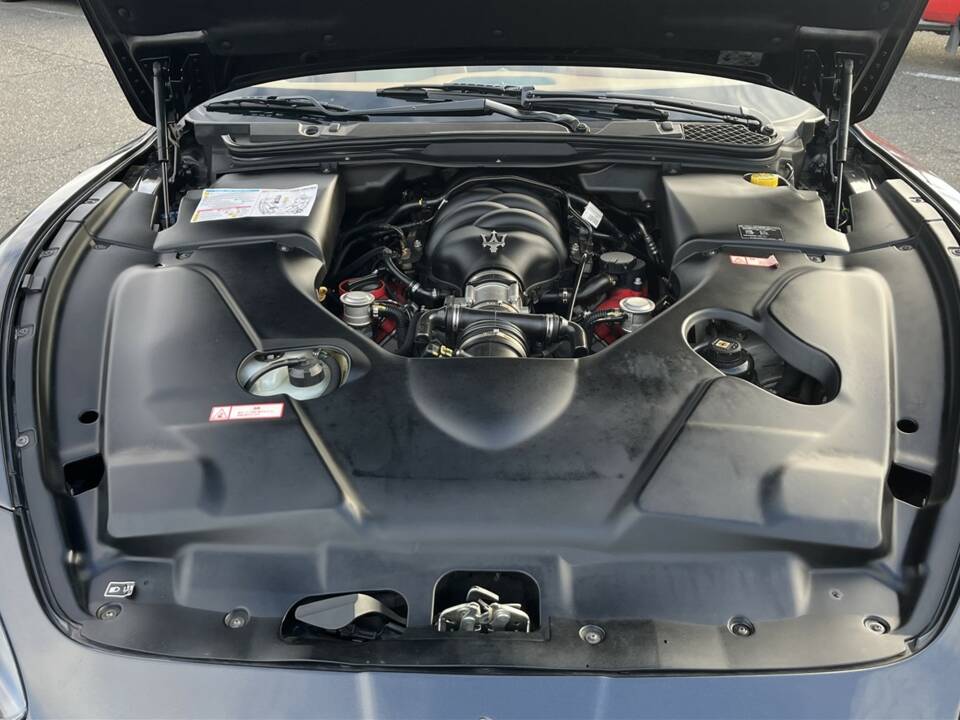 Immagine 36/46 di Maserati GranTurismo S (2010)