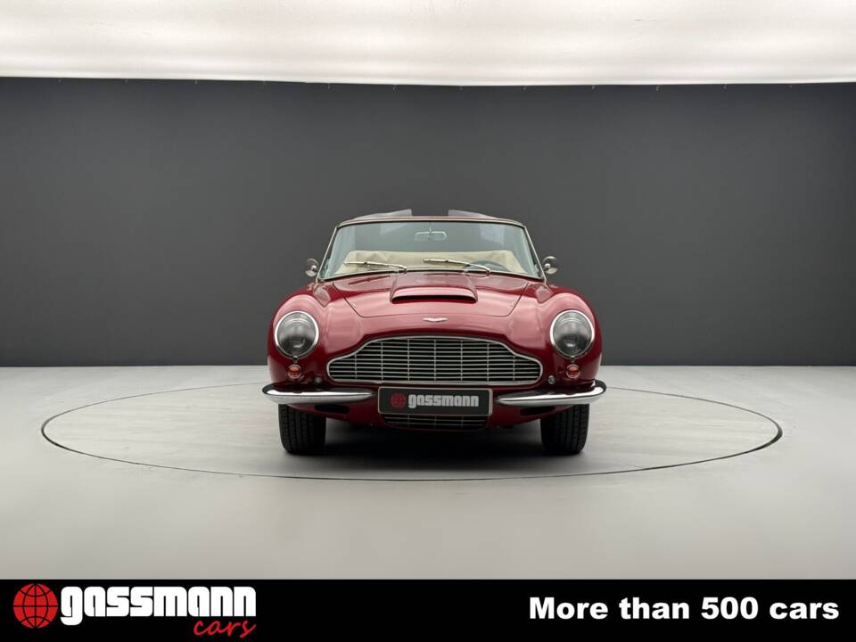Image 2/15 of Aston Martin DB 5 (1965)