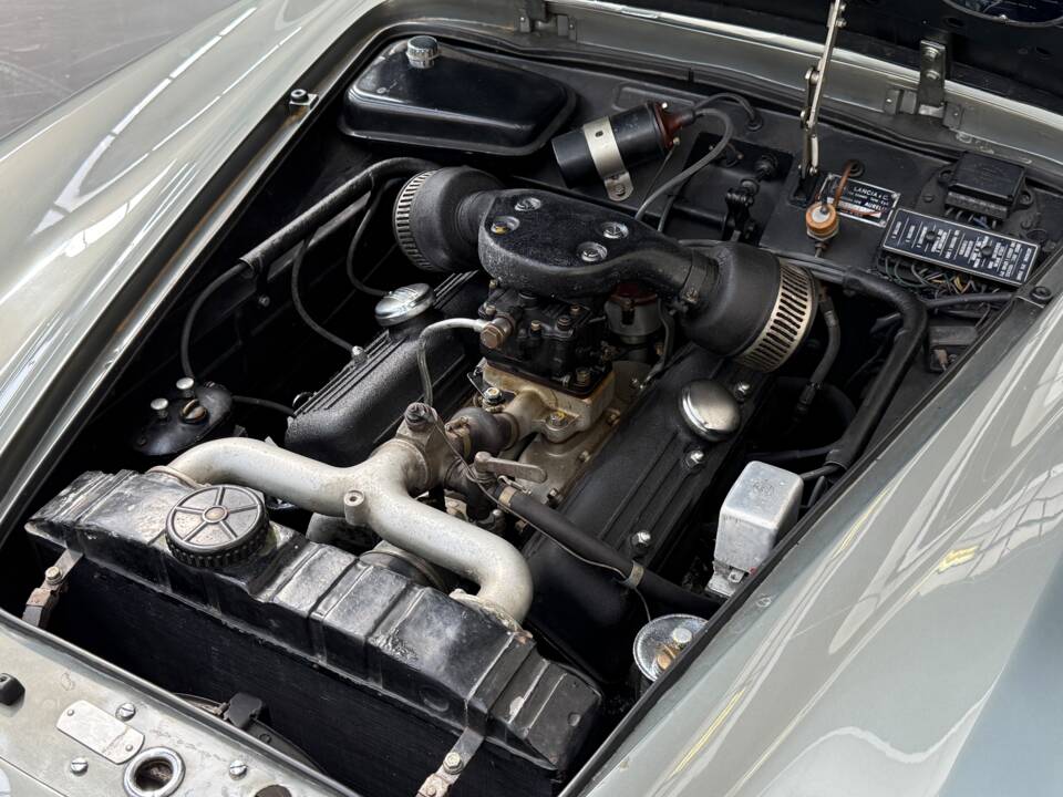 Bild 17/33 von Lancia Aurelia B24 Convertibile (1958)