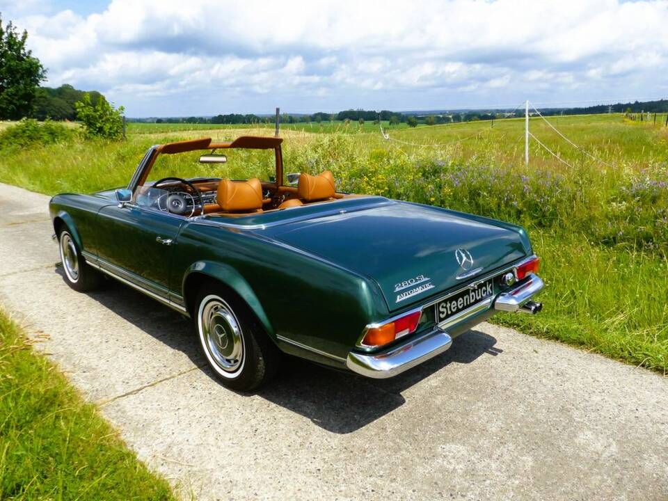 Afbeelding 5/12 van Mercedes-Benz 280 SL (1969)