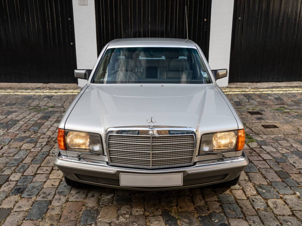 Obraz 7/50 pojazdu Mercedes-Benz 500 SEL (1984)