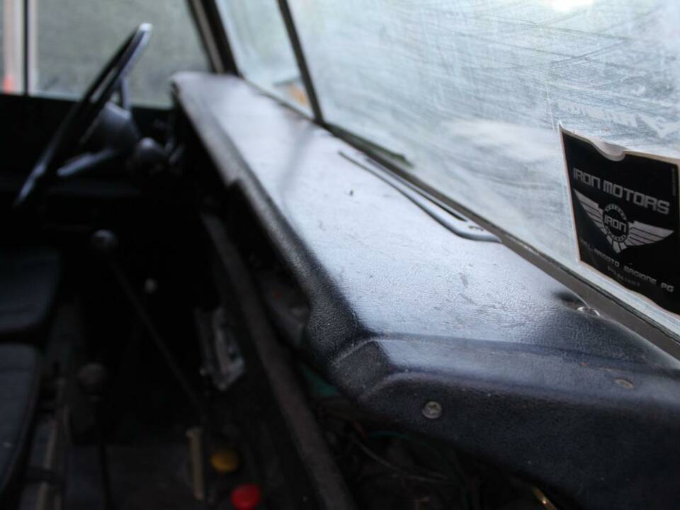 Image 27/33 of Land Rover 88 (1984)