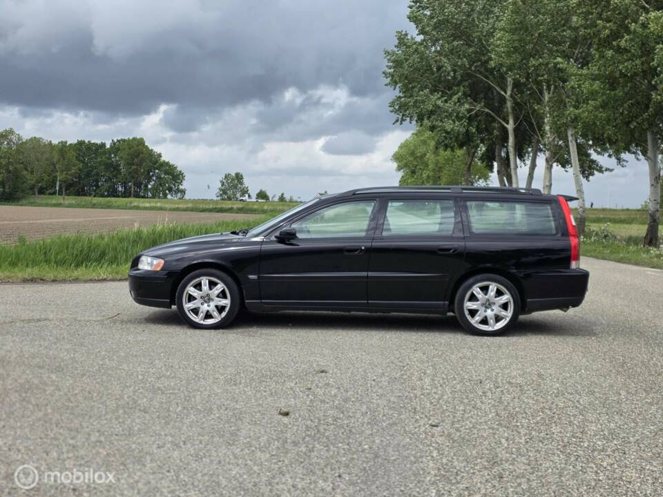Immagine 3/40 di Volvo V 70 2.4 (2006)