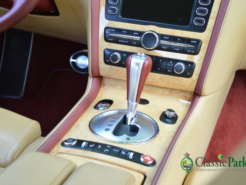 Bild 42/50 von Bentley Continental GT (2008)