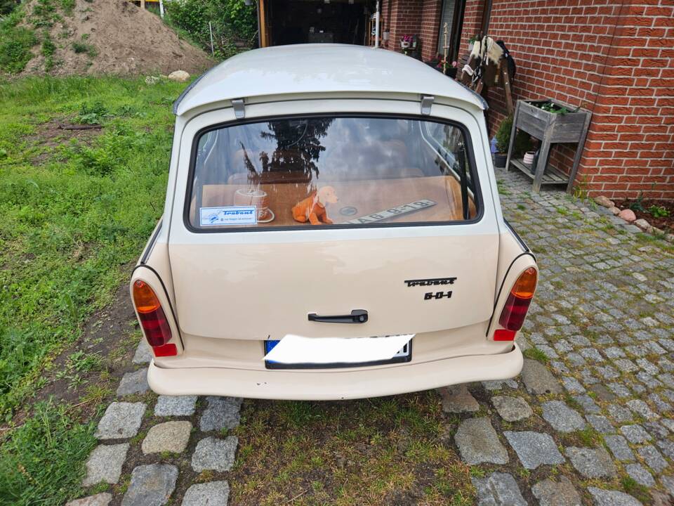 Image 7/18 of Trabant 601 Universal (1987)