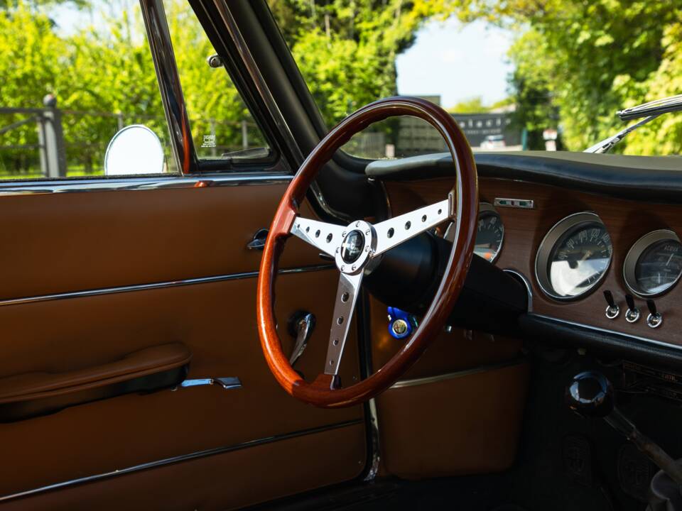 Imagen 7/50 de Alfa Romeo Giulia 1600 Sprint GT Veloce (1968)