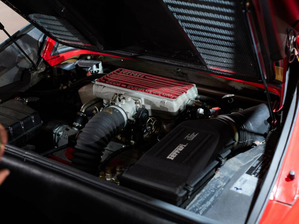 Image 74/79 of Ferrari 328 GTB (1985)
