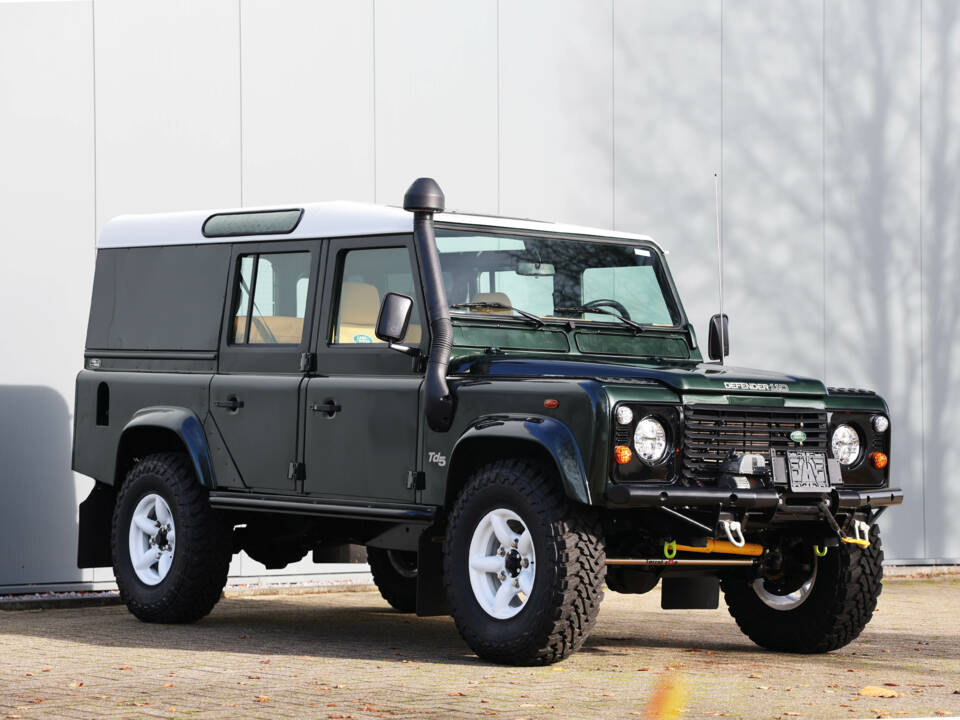 Immagine 14/34 di Land Rover Defender 110 (2000)