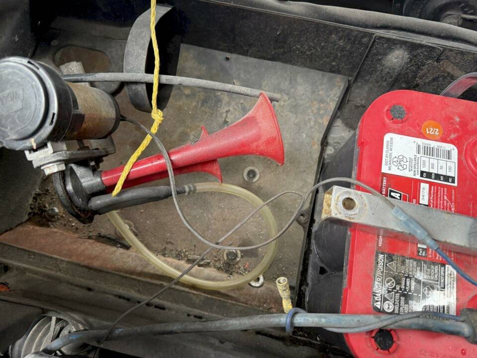 Bild 32/36 von Opel GT 1900 (1972)