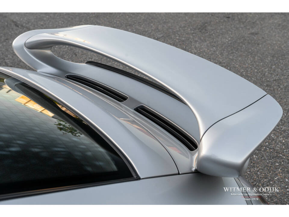 Image 24/33 of Porsche 911 GT3 (2000)