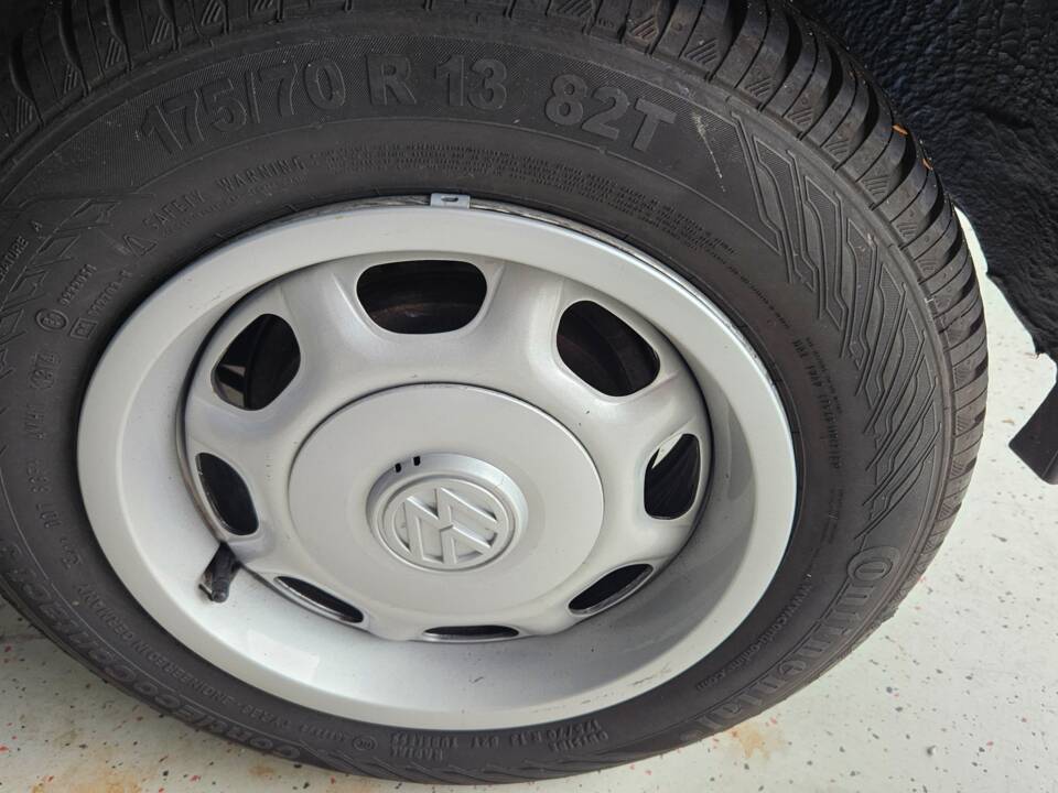 Bild 37/60 von Volkswagen Golf III 1.8 (1993)