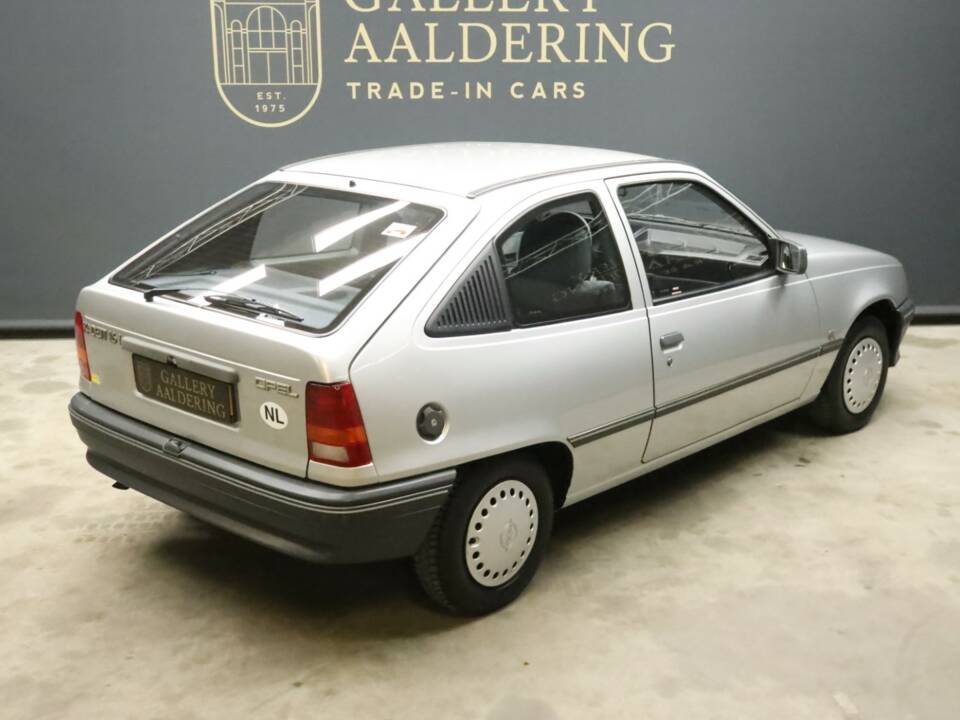 Afbeelding 43/50 van Opel Kadett 2,0i GSi (1988)