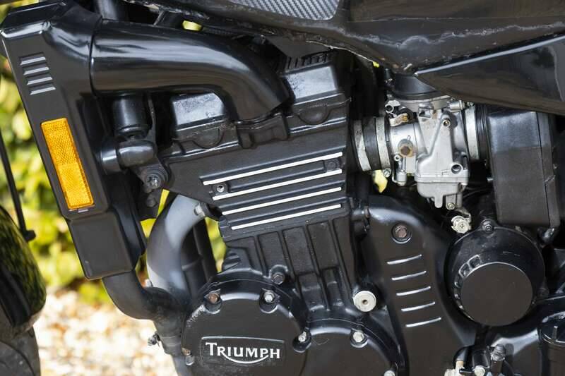 Immagine 28/40 di Triumph Speed Triple (1999)