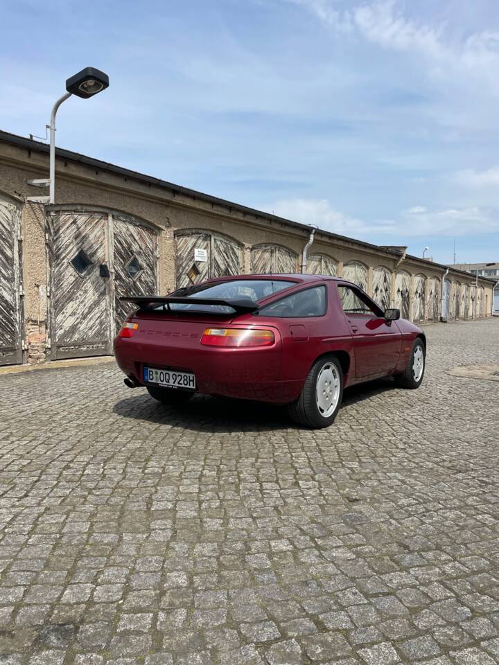 Image 6/11 de Porsche 928 S4 (1988)