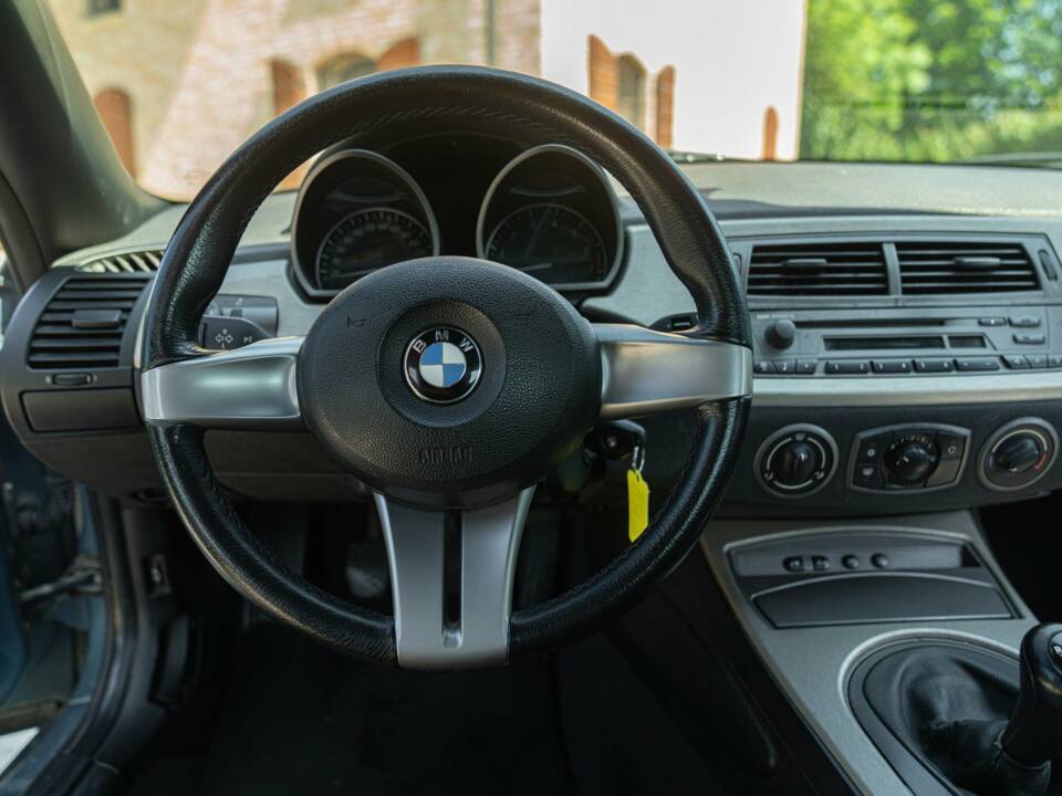 Image 38/49 of BMW Z4 2.2i (2004)