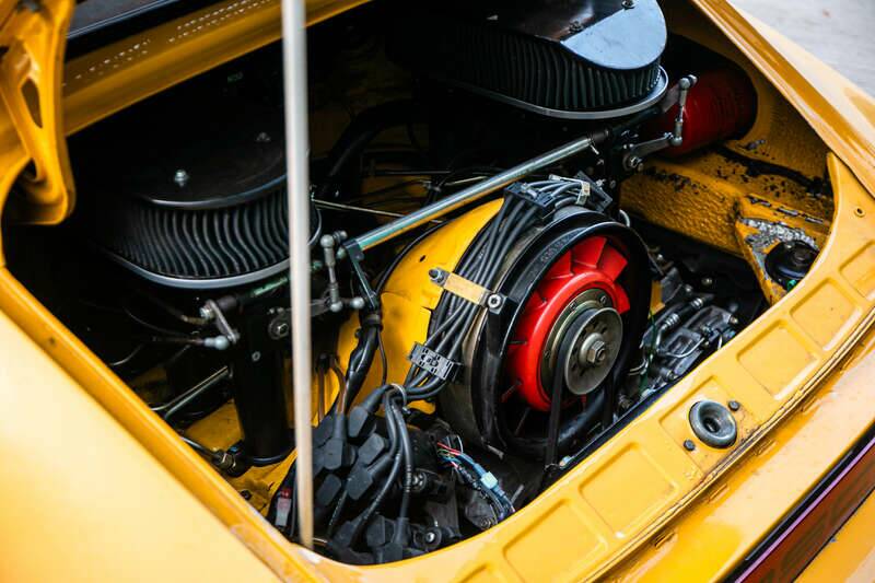 Image 41/50 de Porsche 911 RSR 3.0 (1975)