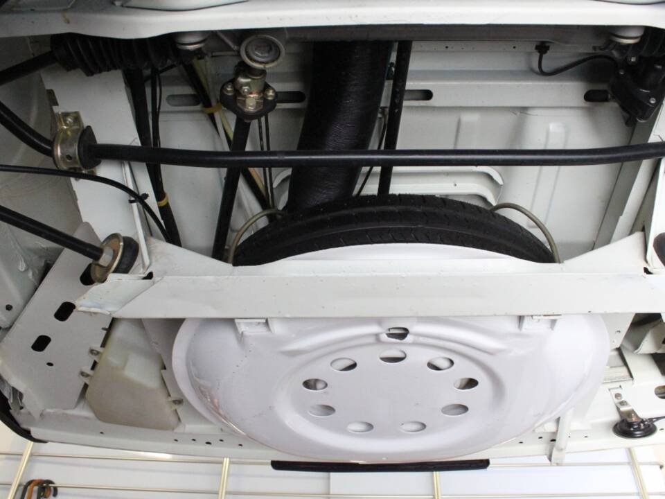 Bild 24/24 von Volkswagen T3 Camper 2.0 (1982)