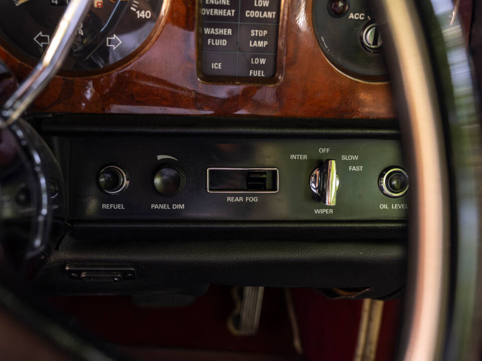 Bild 19/31 von Rolls-Royce Silver Shadow II (1978)