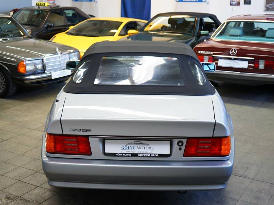 Image 13/42 of Mercedes-Benz 500 SL (1992)