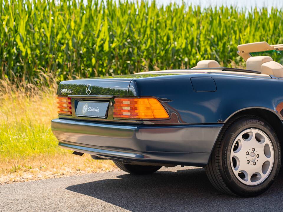 Image 6/44 de Mercedes-Benz 500 SL (1990)