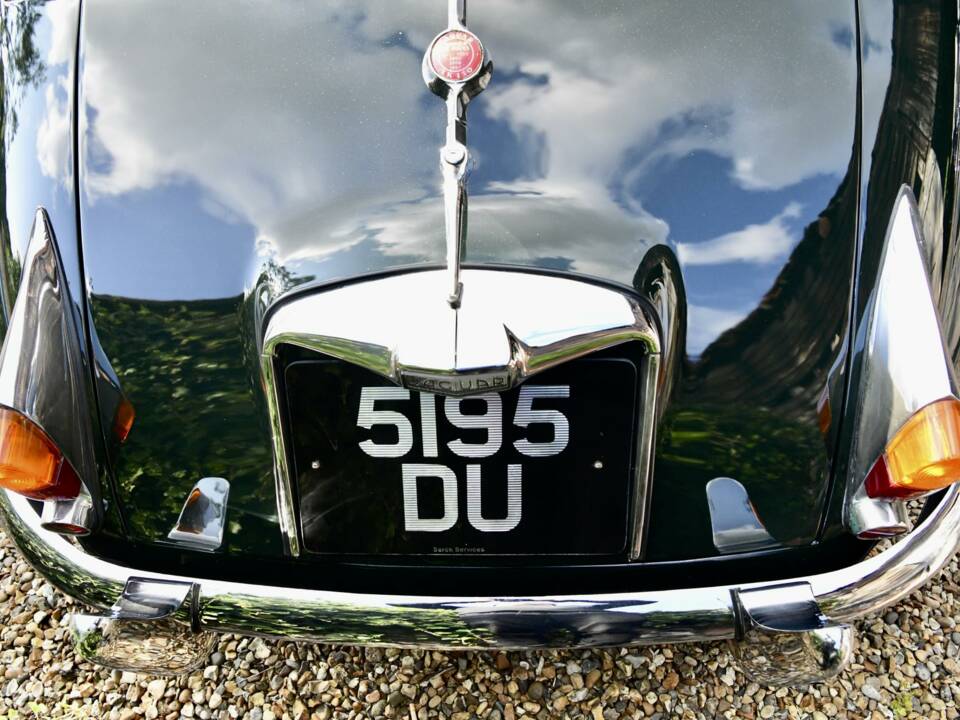Image 49/50 of Jaguar XK 150 FHC (1960)