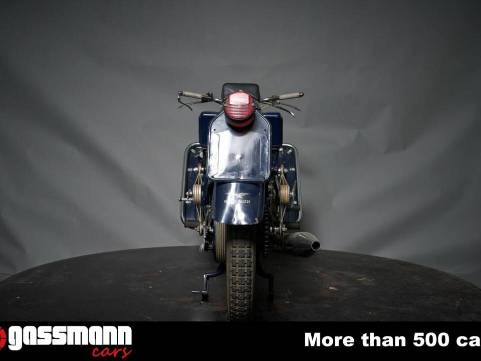 Image 3/10 of Moto Guzzi DUMMY (1960)