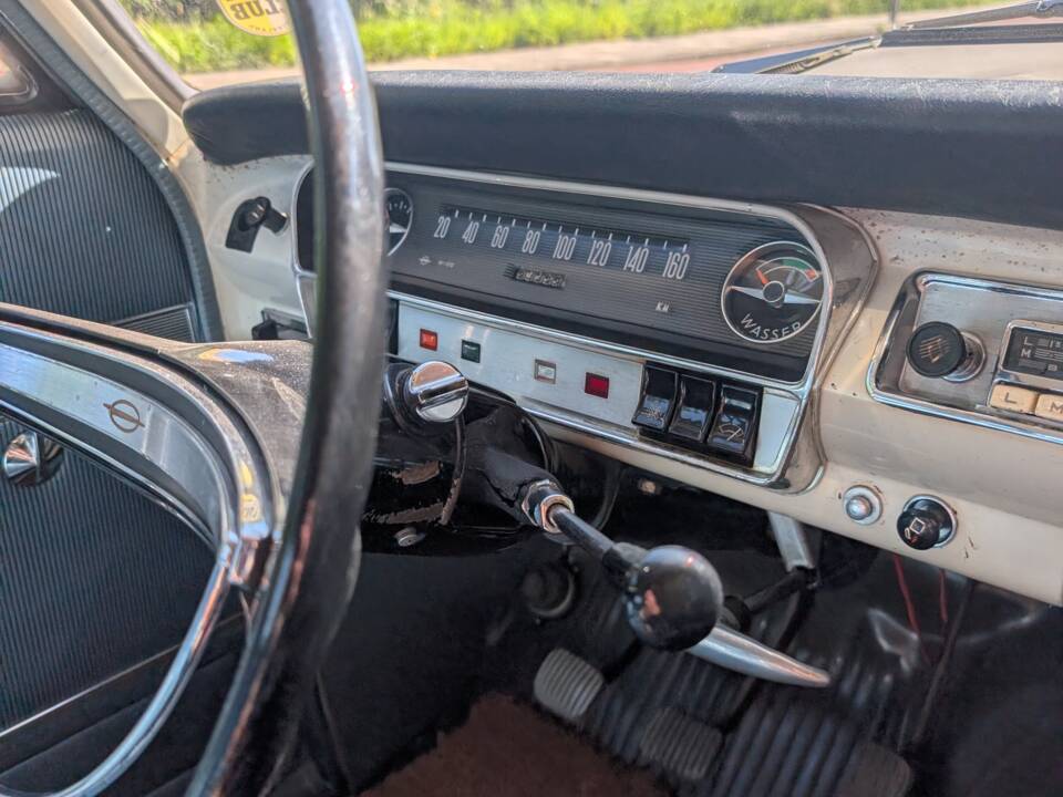 Image 9/35 of Opel Rekord 1700 (1964)