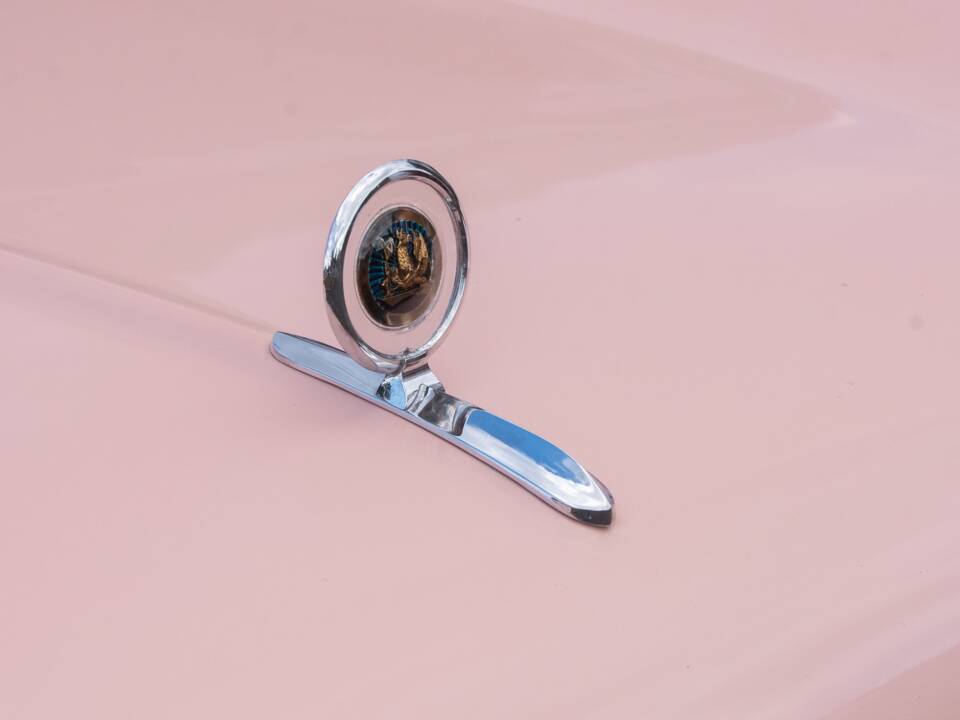 Image 13/50 of Vauxhall Cresta (1958)