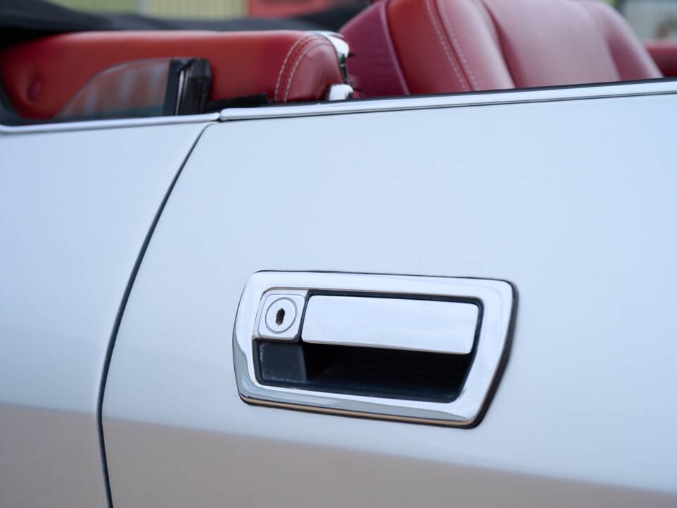 Image 48/50 of Jaguar XJS 6.0 (1993)