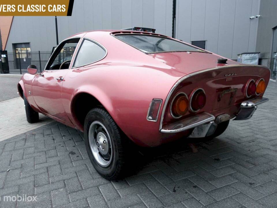 Image 3/10 of Opel GT 1900 (1970)