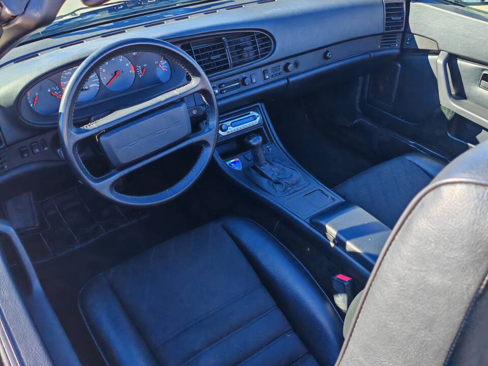 Immagine 35/49 di Porsche 944 S2 (1991)
