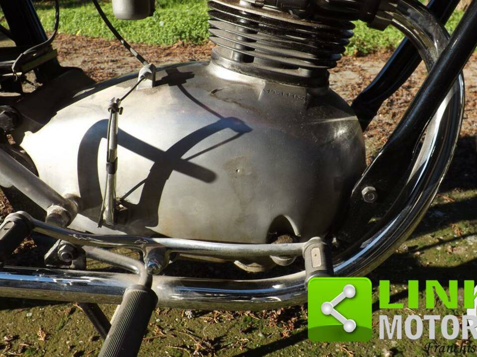 Image 8/10 of Gilera DUMMY (1953)
