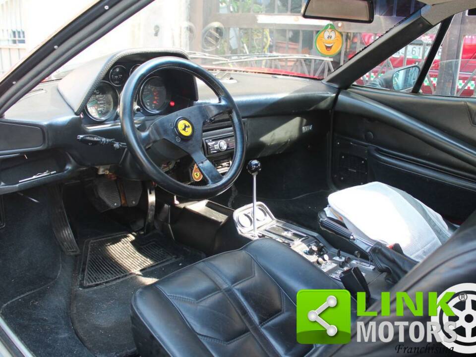 Imagen 7/10 de Ferrari 308 GTBi Quattrovalvole (1984)