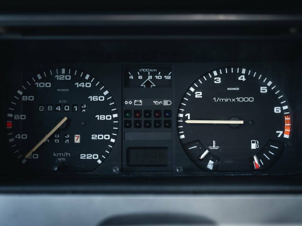 Immagine 9/15 di Volkswagen Passat 1.8 (1984)