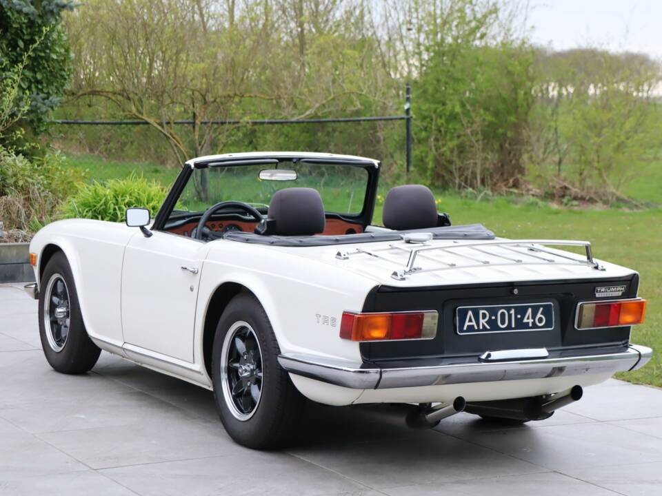 Image 20/50 de Triumph TR 6 (1970)