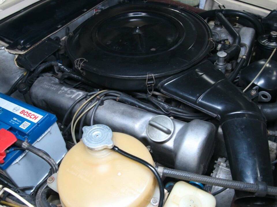 Image 36/50 de Mercedes-Benz 450 SL (1973)