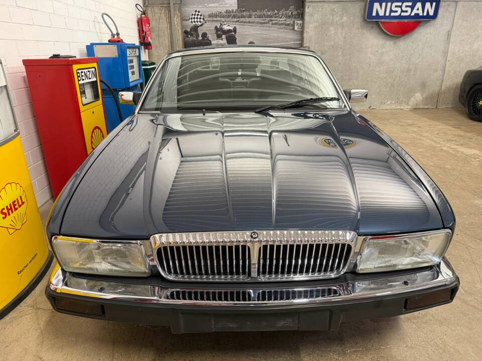 Image 4/18 of Jaguar XJ 6 4.0 (1990)