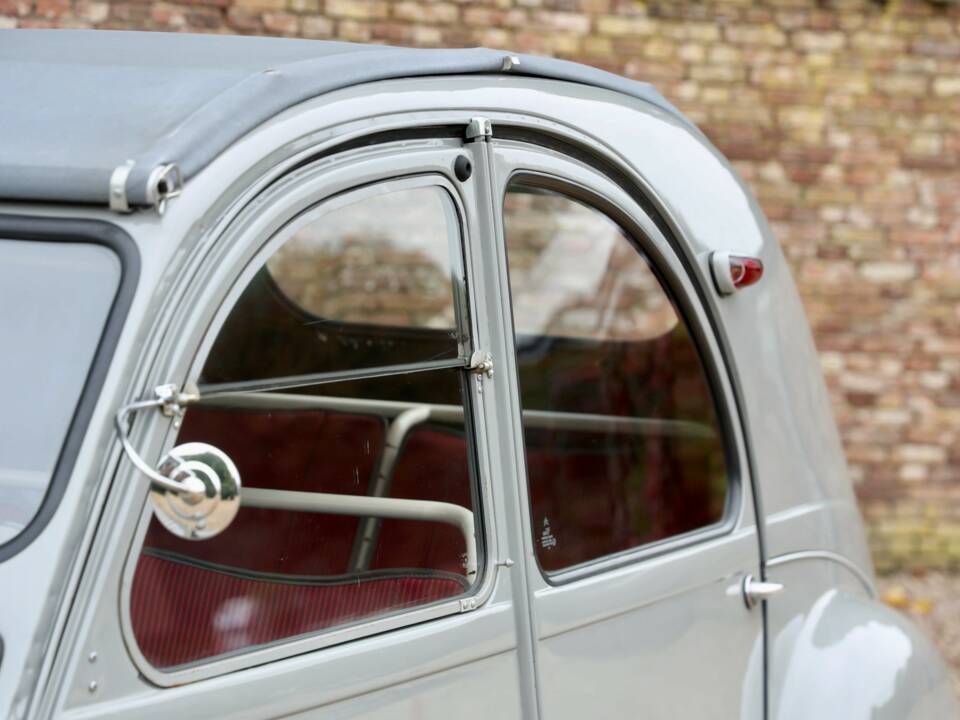 Bild 37/50 von Citroën 2 CV AZ (1955)