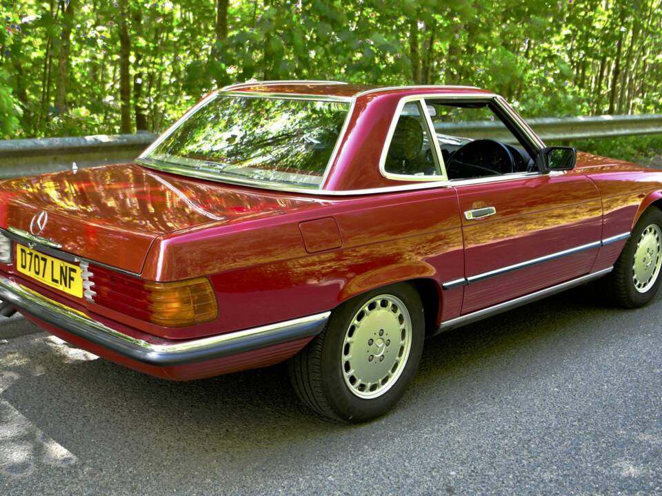 Image 12/50 of Mercedes-Benz 300 SL (1988)