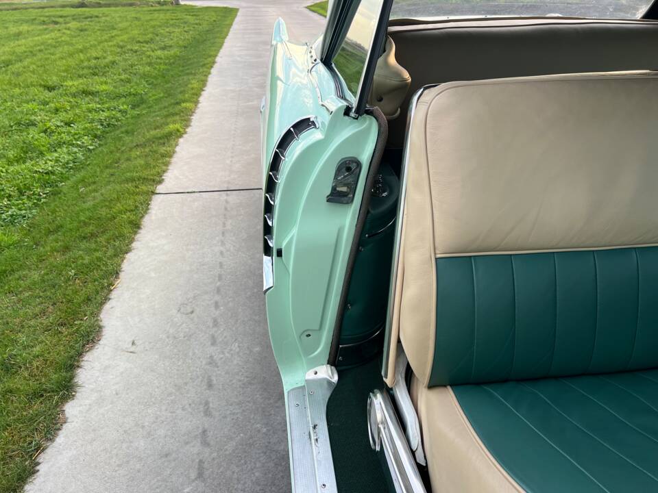 Image 64/83 of Cadillac 62 Convertible (1956)